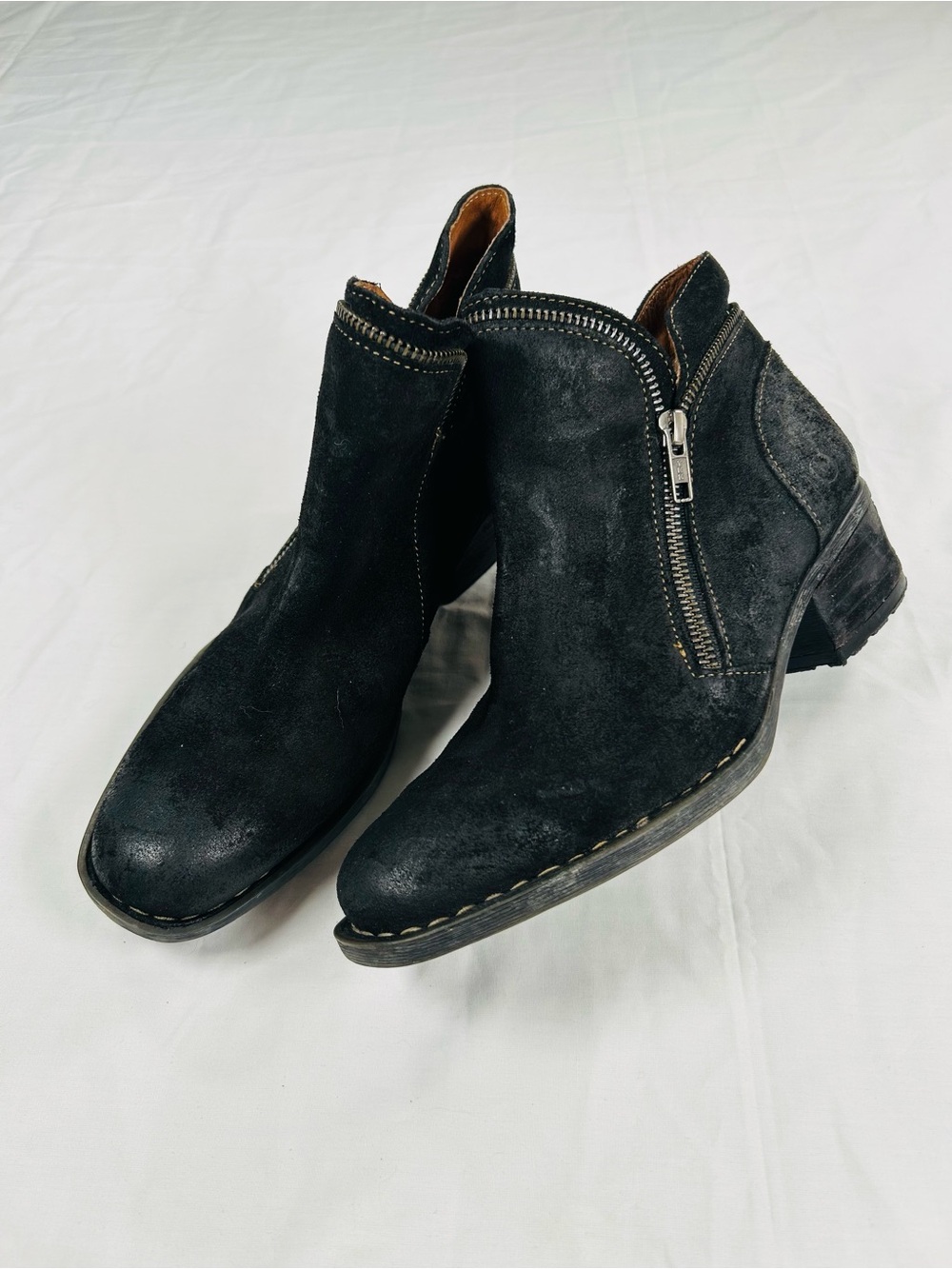 Born Montoro Distressed Suede Ankle Boots